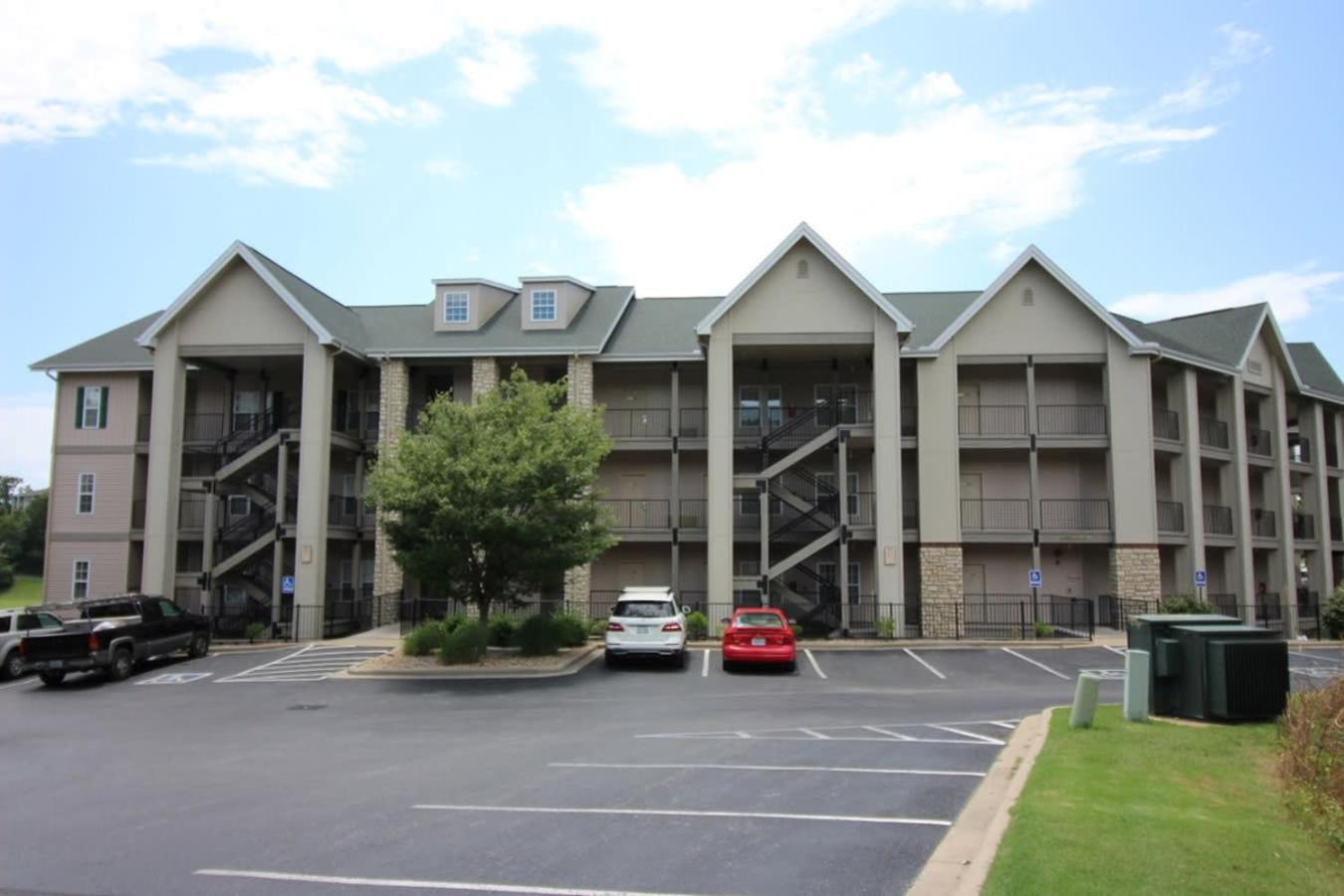 Branson Condo With A Walkout And Elevator Access At Thousand Hills And Next To 76 Exterior photo